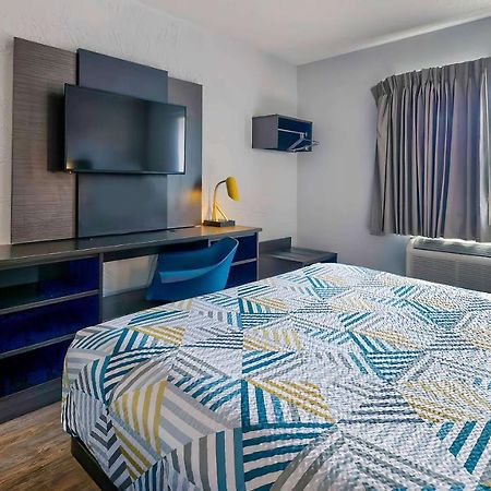 Motel 6-Milwaukee, Wi - Glendale Экстерьер фото