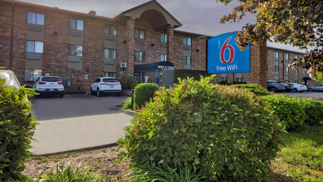 Motel 6-Milwaukee, Wi - Glendale Экстерьер фото