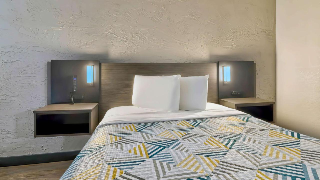 Motel 6-Milwaukee, Wi - Glendale Экстерьер фото