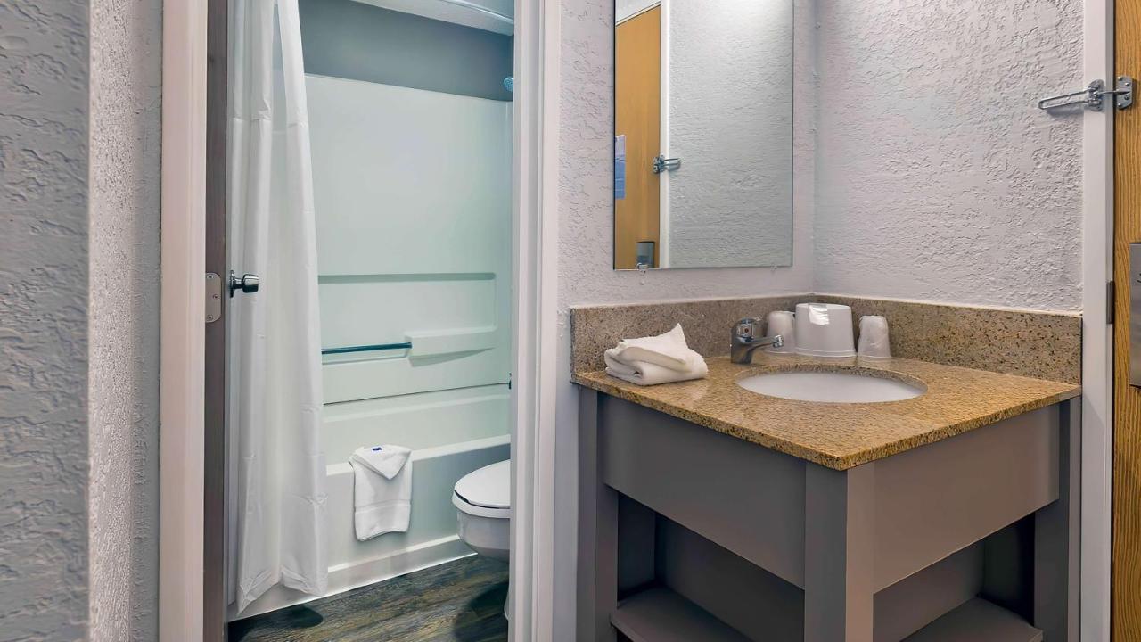 Motel 6-Milwaukee, Wi - Glendale Экстерьер фото