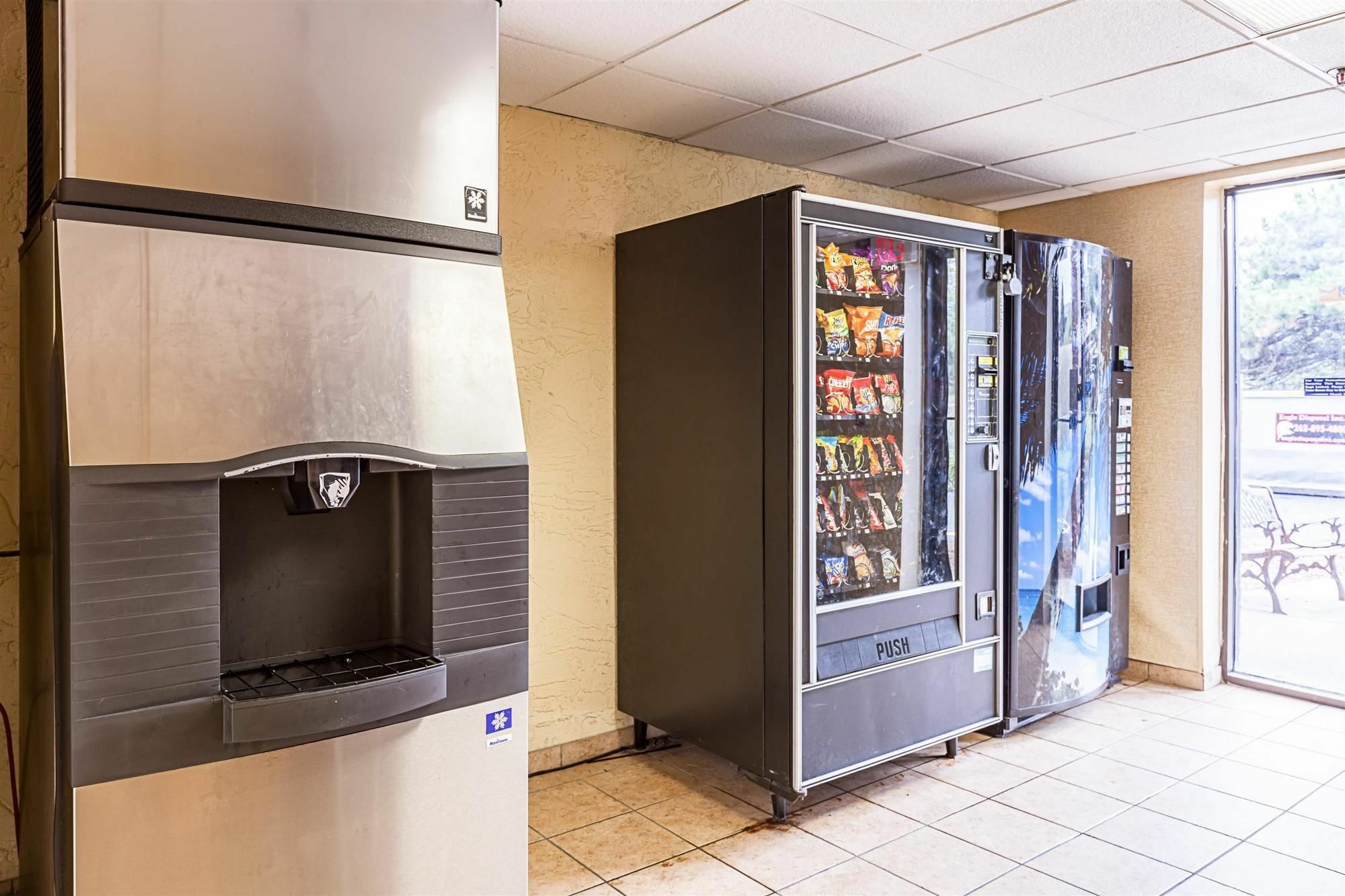 Motel 6-Milwaukee, Wi - Glendale Экстерьер фото